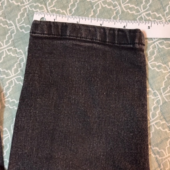 Democracy Women's Black Skinny Jeans - Picture 5 of 5